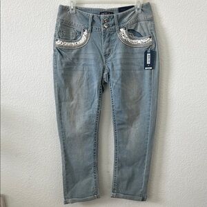Stylish Light Blue Cropped Jeans with Sequin Detail - size 4 - NWT